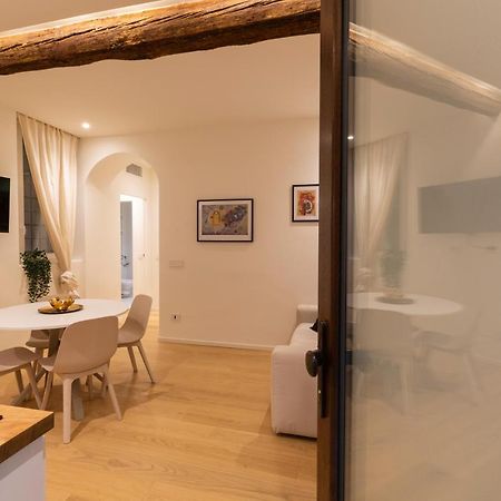 Apartamento Domus Ticinese Milán Exterior foto