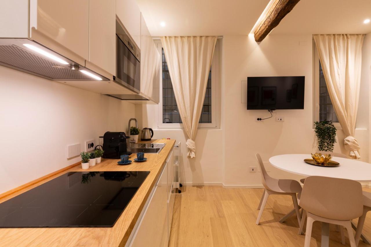 Apartamento Domus Ticinese Milán Exterior foto